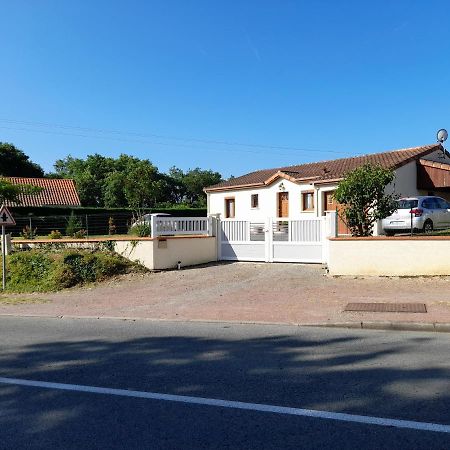 La Belle Maisonnette Montmorillon Exterior photo